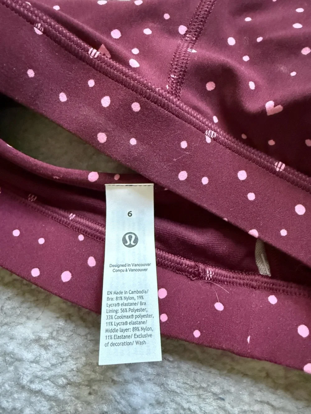 NWT Lulu Lemon Flow Y Nulu Bra Size 6